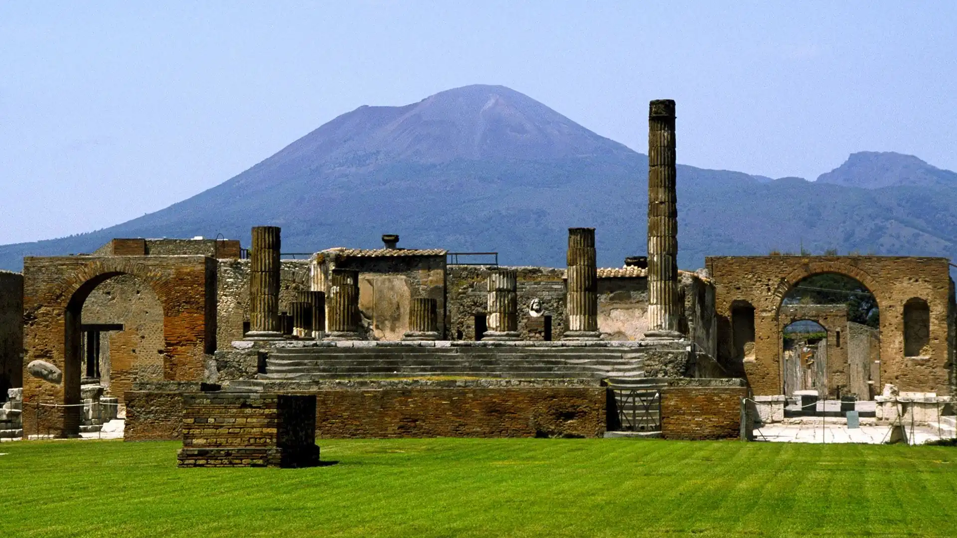 Pompeii ancient ruins